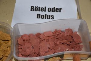 Rötelerde oder Bonus